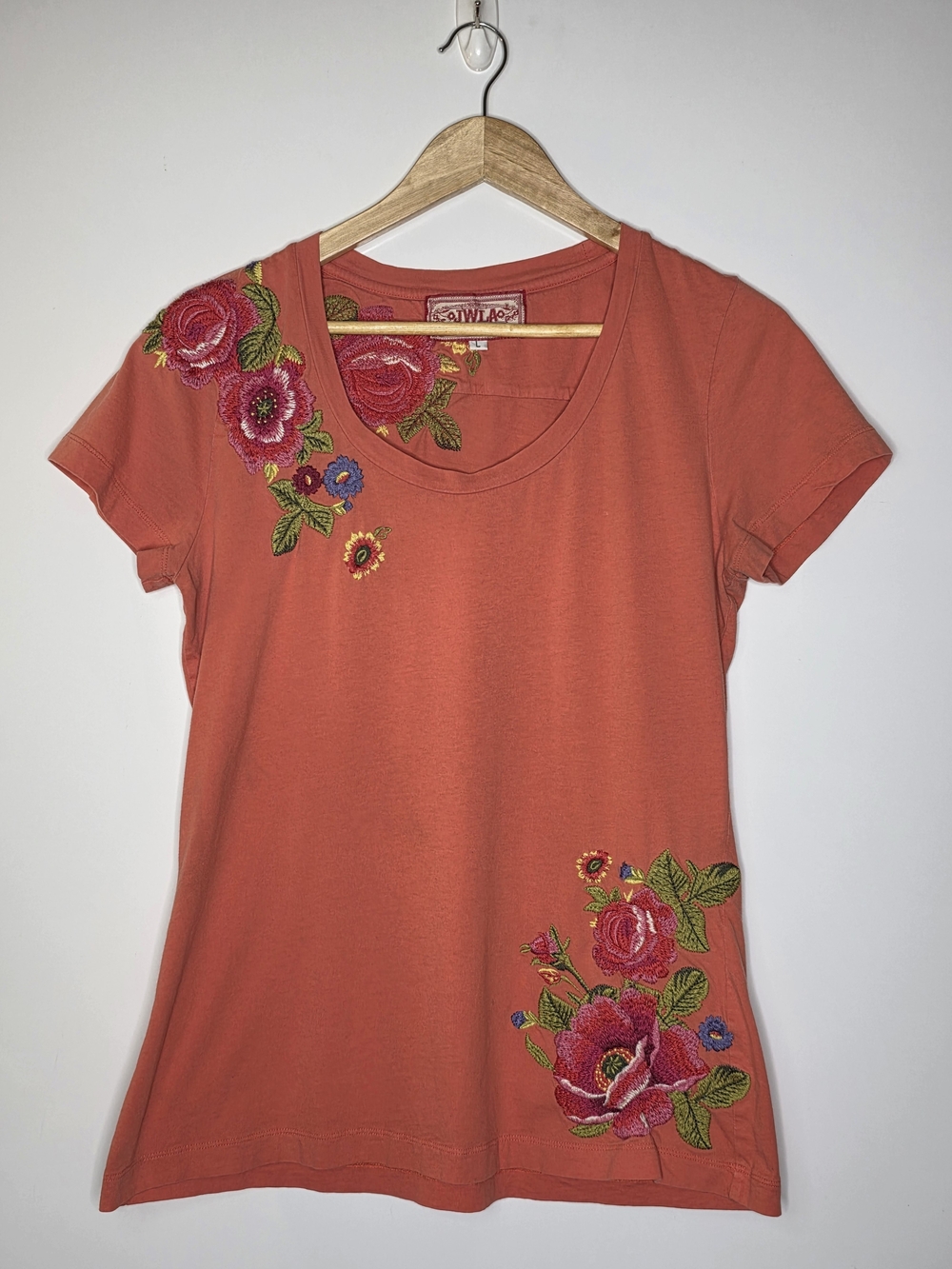 Johnny Was LA Orange Floral Embroidered Scoop Neck Tee floral **FLAWED*********